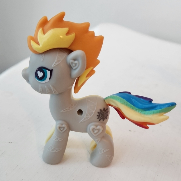 My Little Pony POP Ponies & Accessories Lot Of 7 Rainbow Dash Princess Cadence - Picture 3 of 9